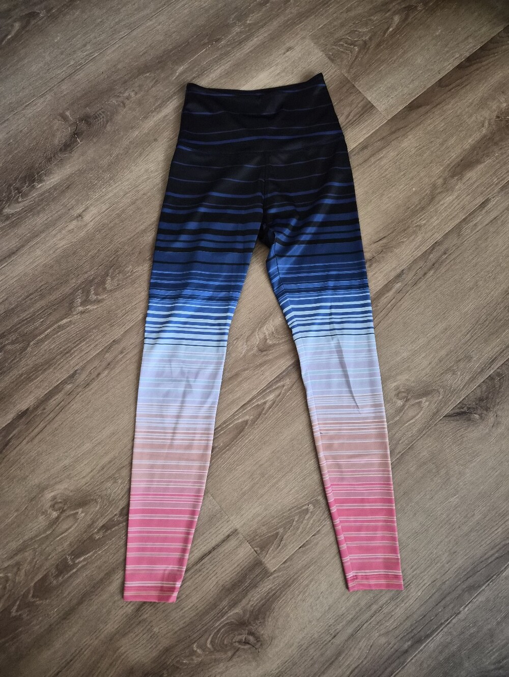 Beyond Yoga Multi Color Leggings with Stripe Detail XS